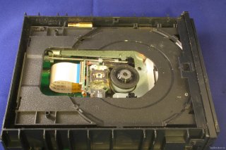 cd-dvd-unit-demontat-cu-2-bits-gasite